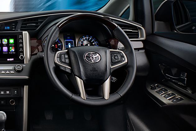 toyota-innova-crysta-2020-2022-image