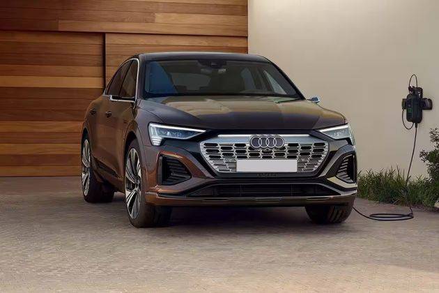 audi-car/q8-sportback-e-tron-image