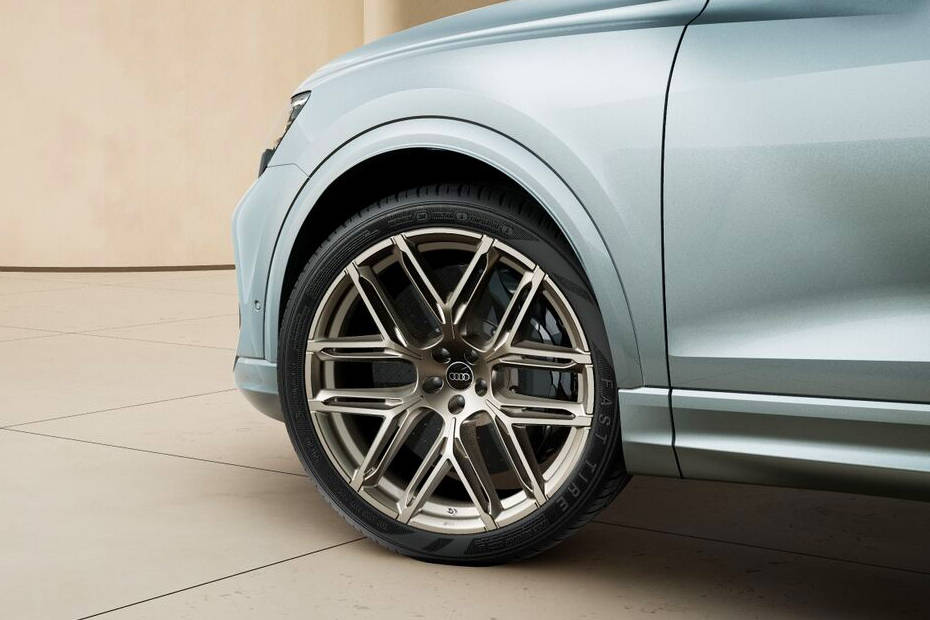 audi-rs-q8-image