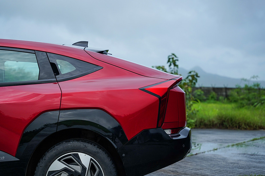 mahindra-xev-9e-image