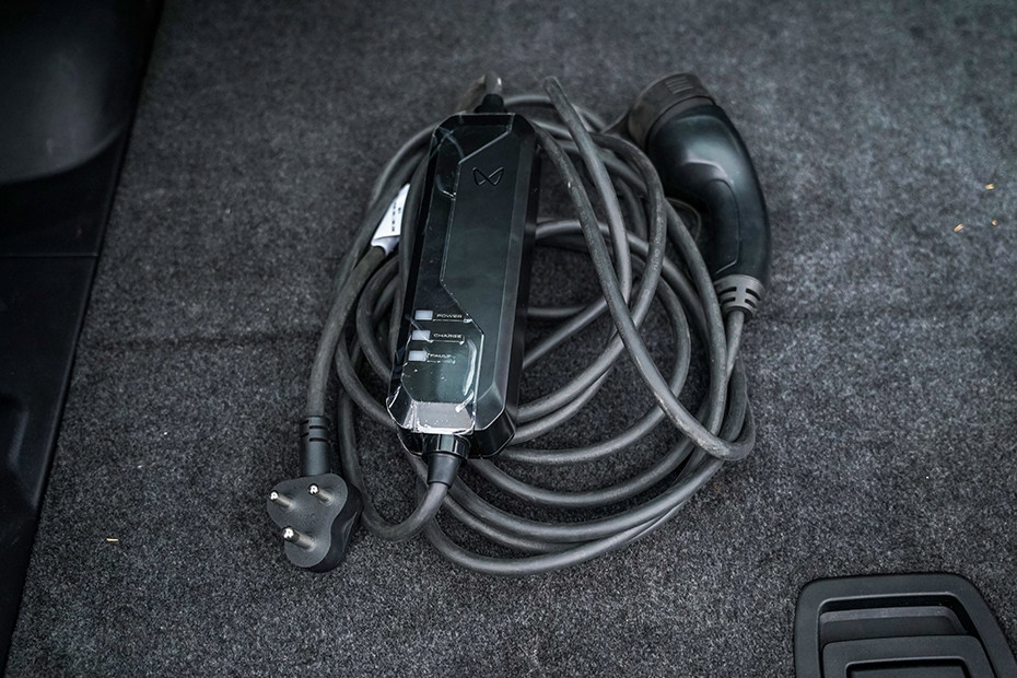 mahindra-xev-9e-image