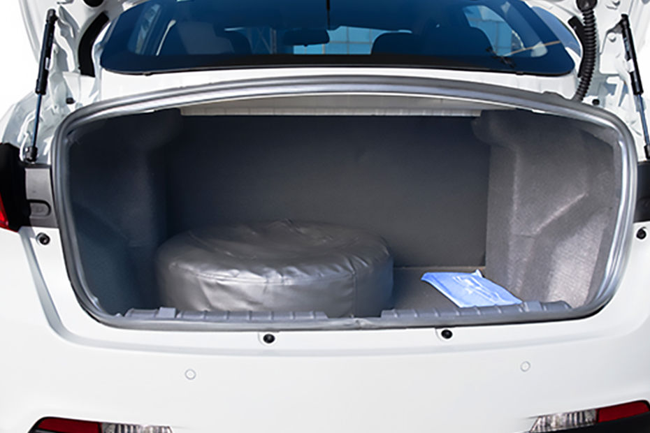 Interior-0