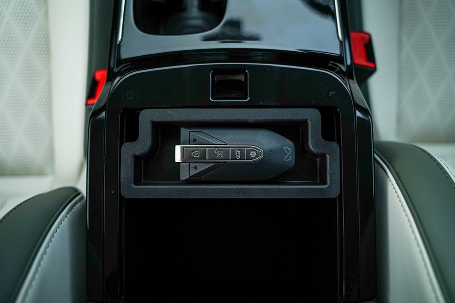 mahindra-xev-9e-image