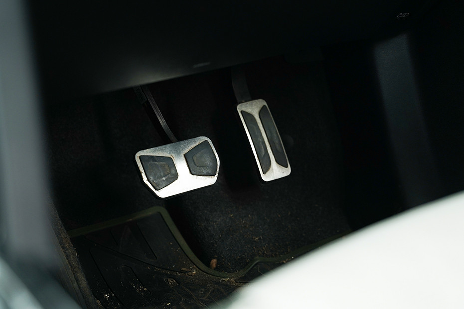 mahindra-xev-9e-image