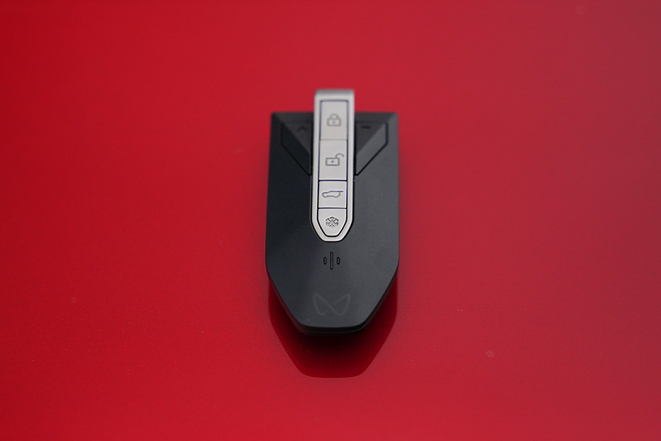 mahindra-xev-9e-image