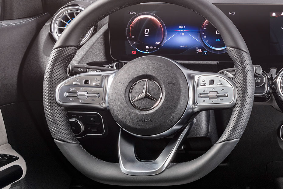 mercedes-benz-eqa-image