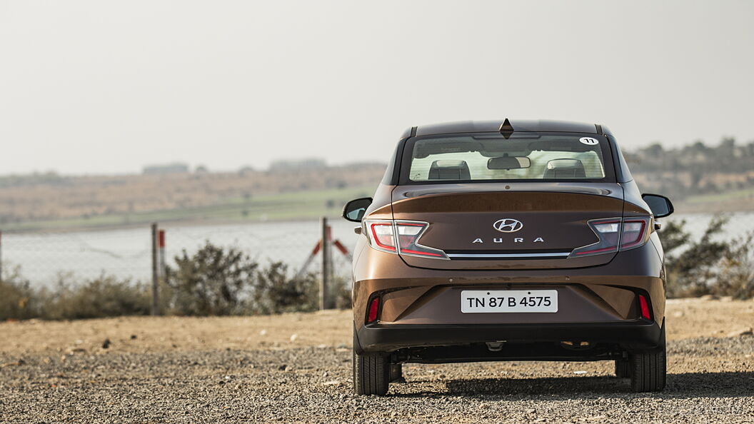 hyundai-aura-image