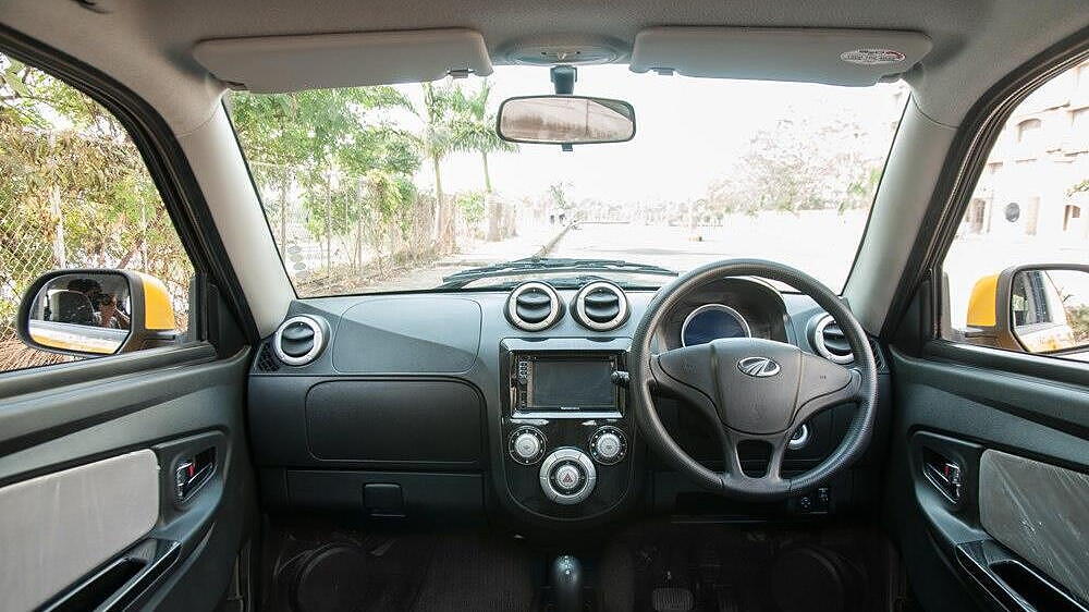 mahindra-e2o-image