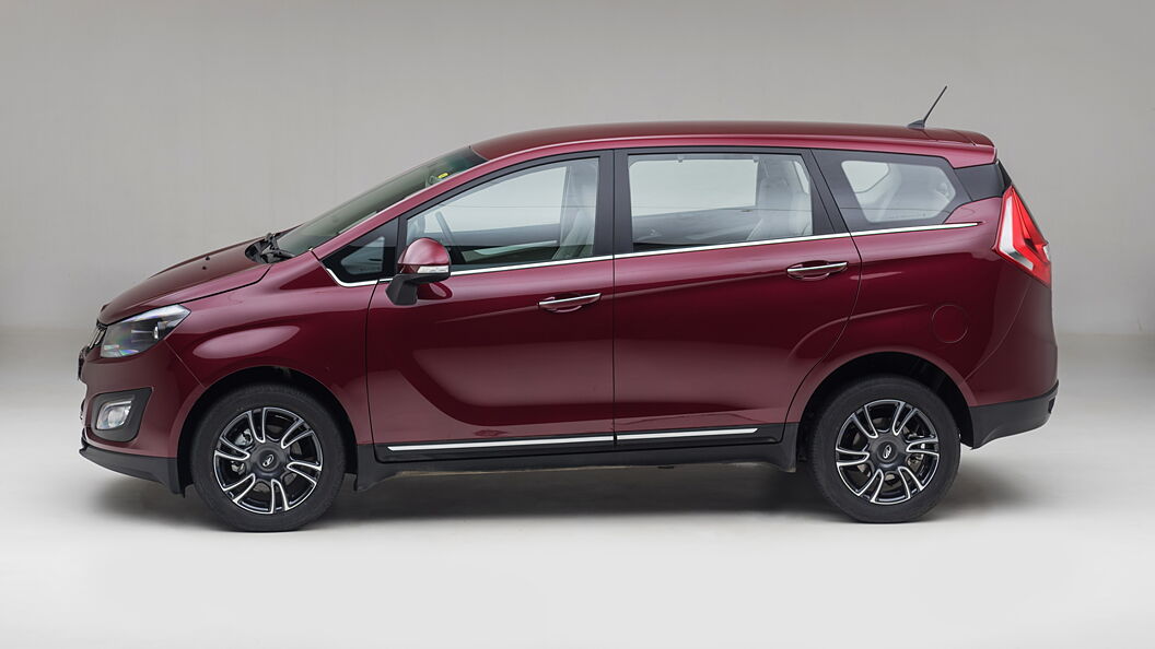 mahindra-marazzo-image