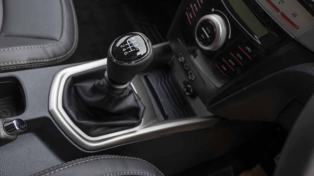 mahindra-xuv300-turbosport-image