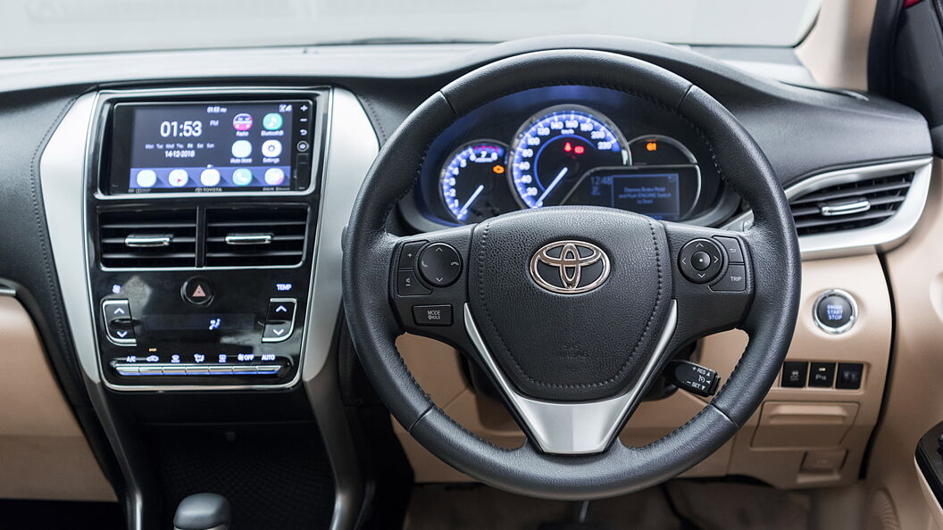 toyota-yaris-image