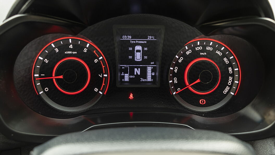 mahindra-xuv300-turbosport-image