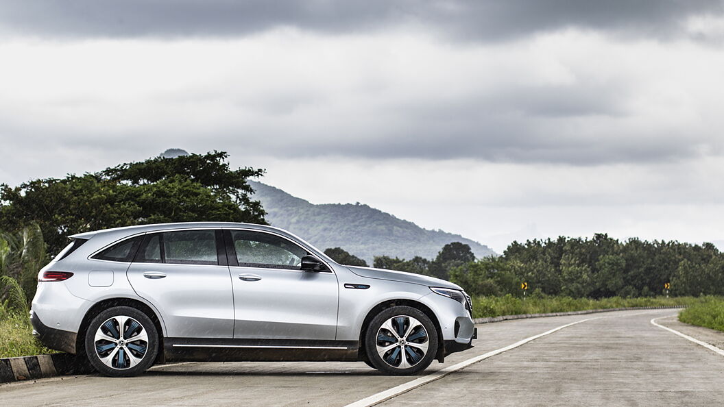 mercedes-benz-eqc-image