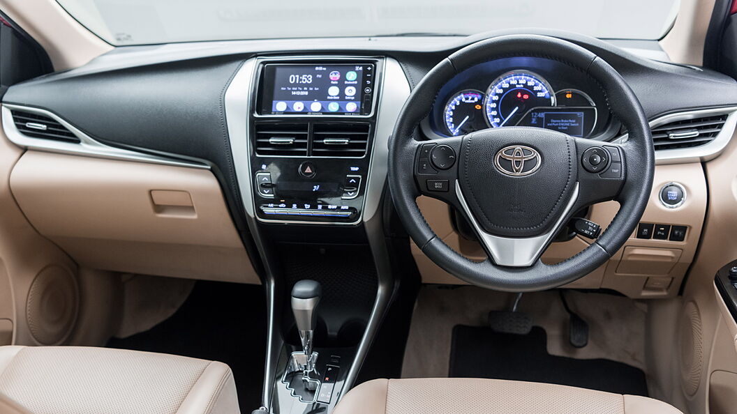 toyota-yaris-image