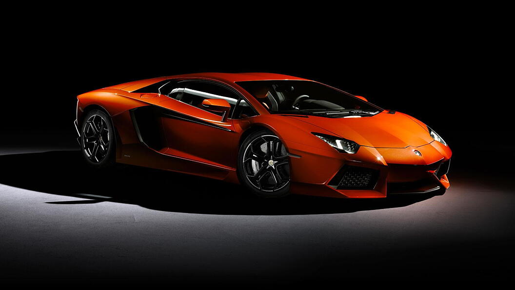 lamborghini-aventador-image
