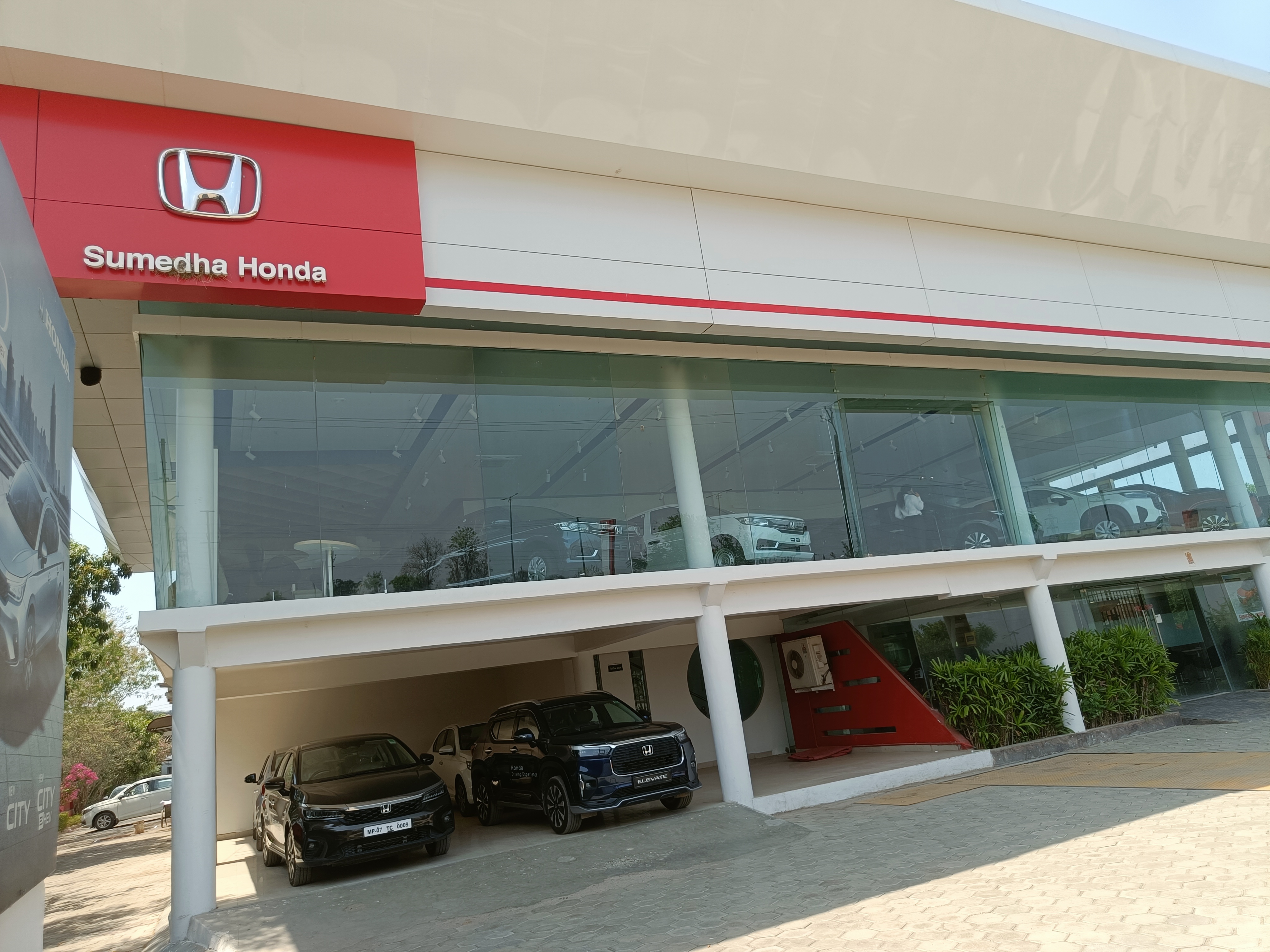 Sumedha Vehicles image