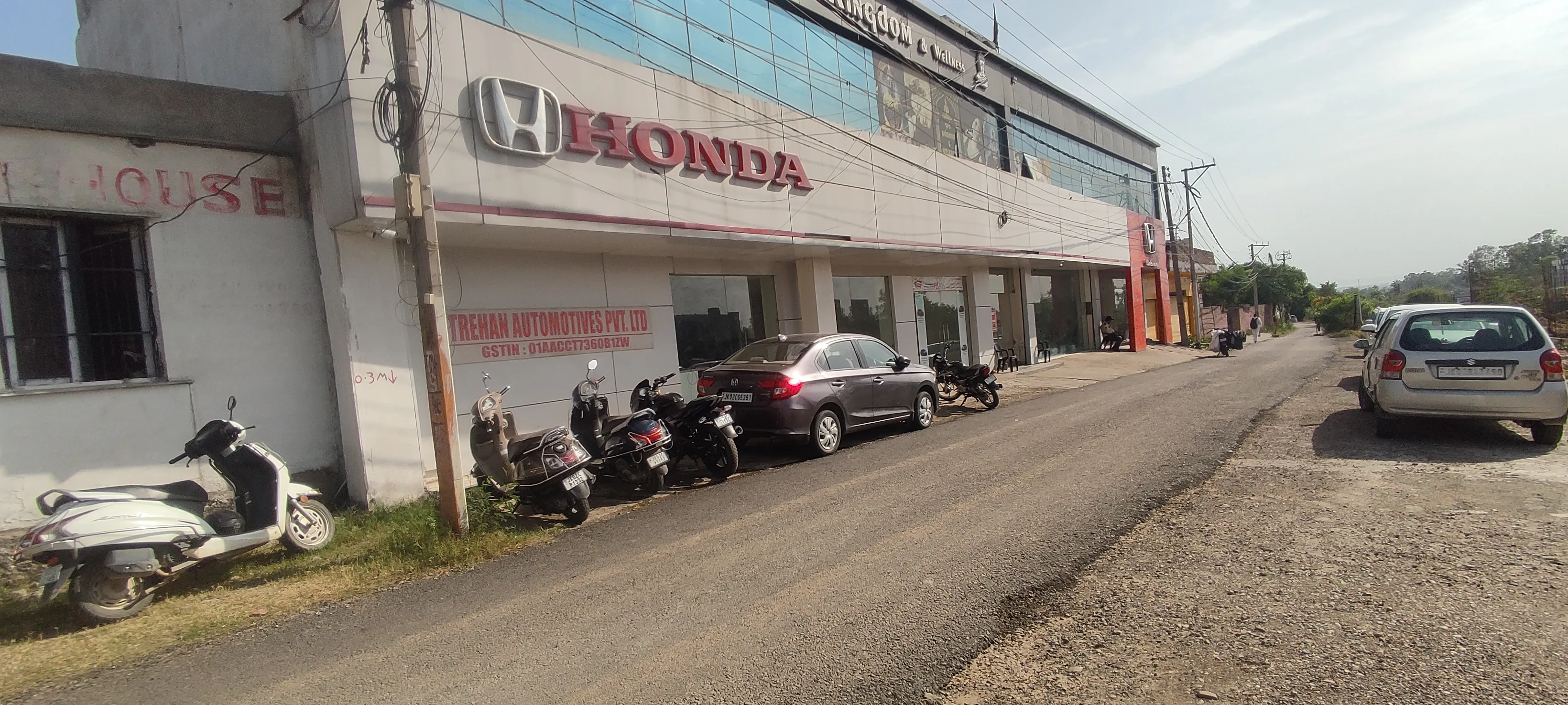 Hill View Honda image