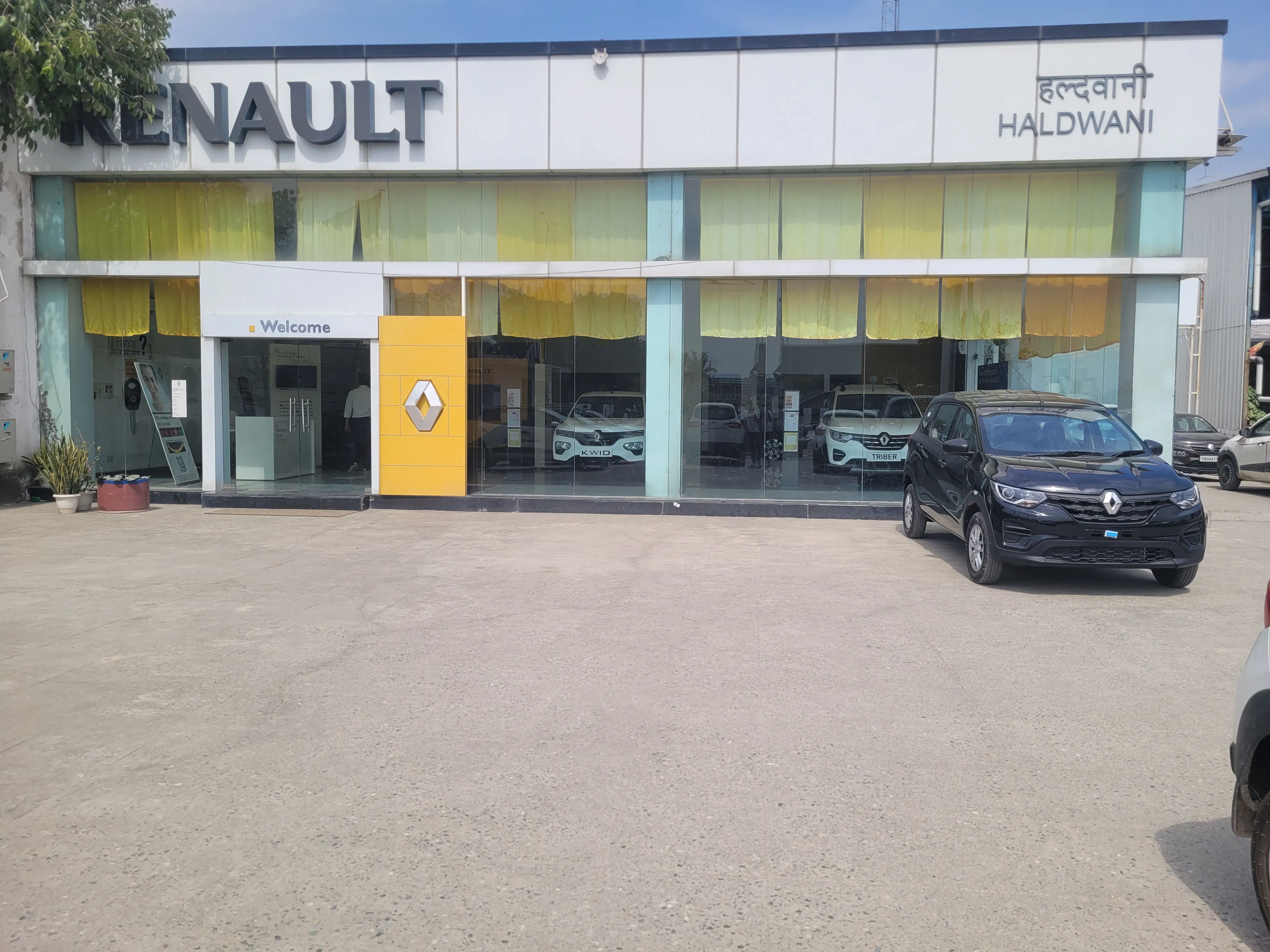 Renault Haldwani image