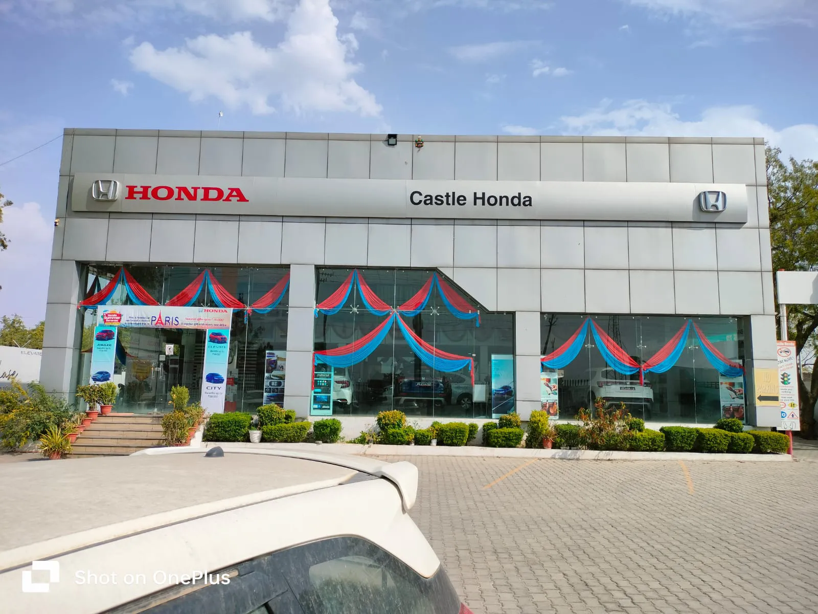 Castle Honda image