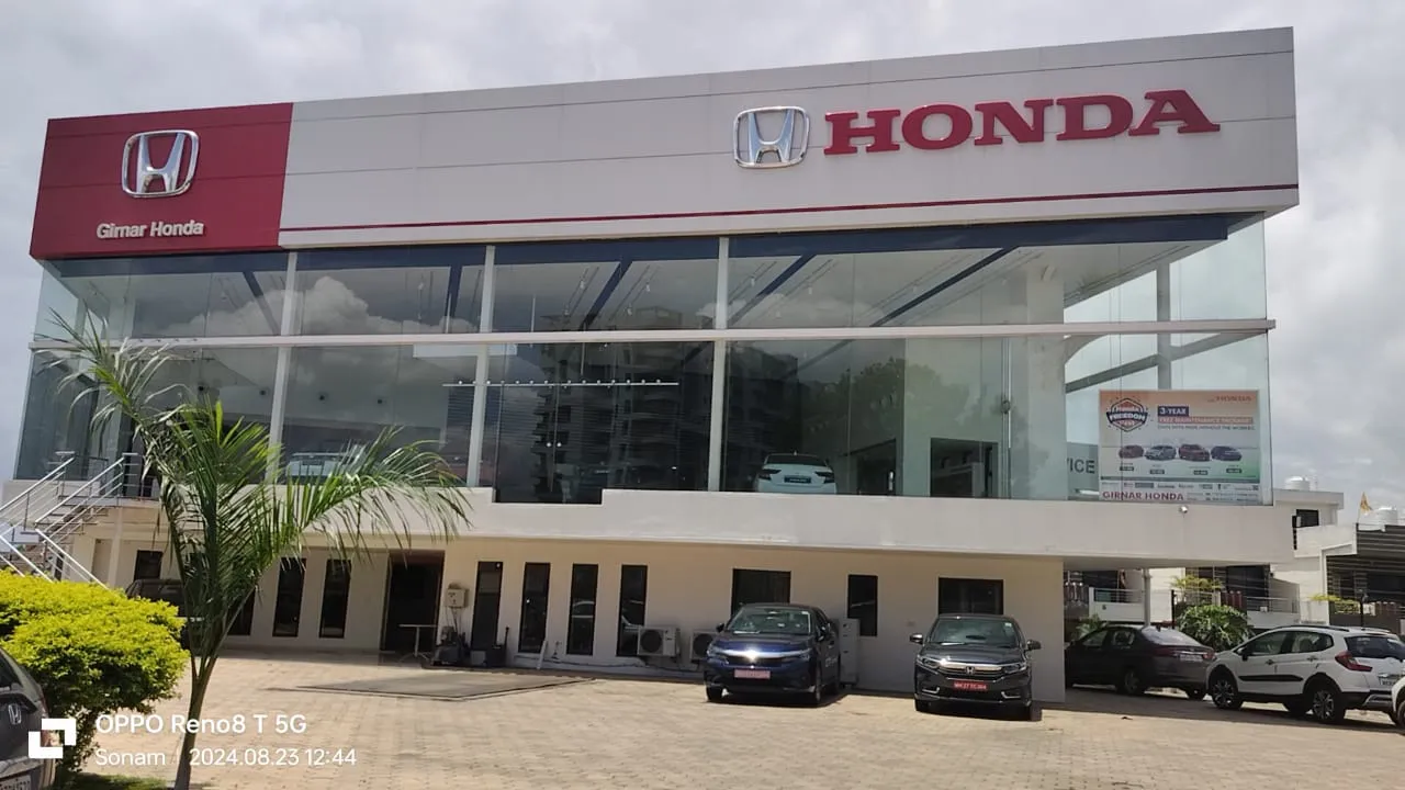 Girnar Honda image