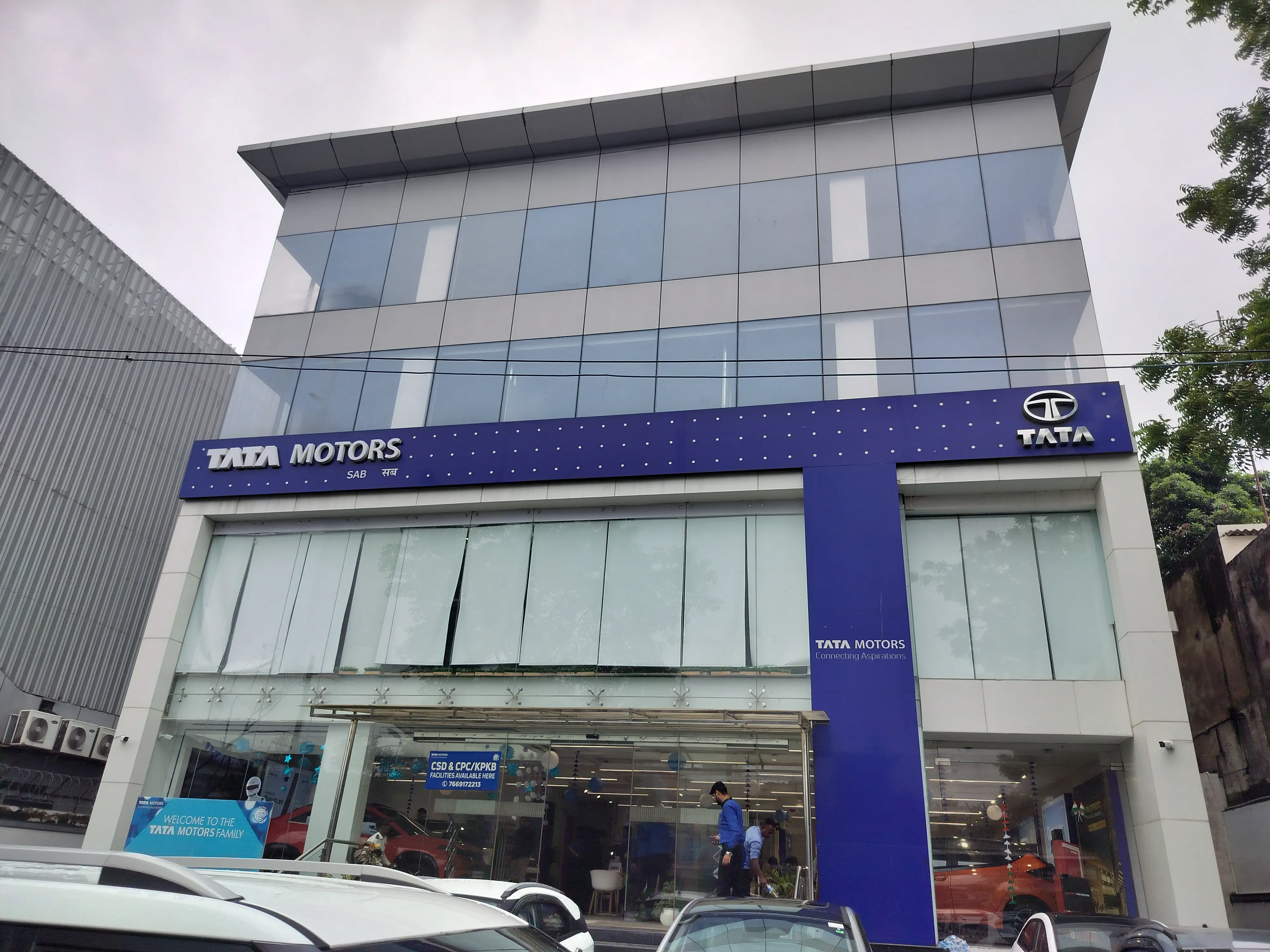 Sab Tata Motors image