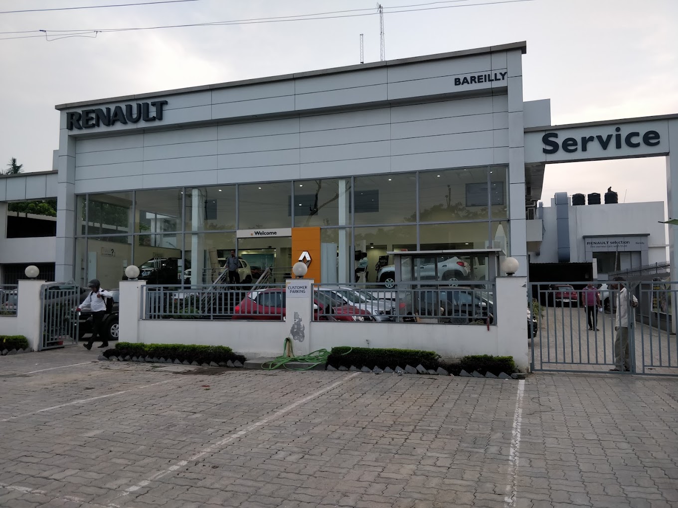 Renault Bareilly image