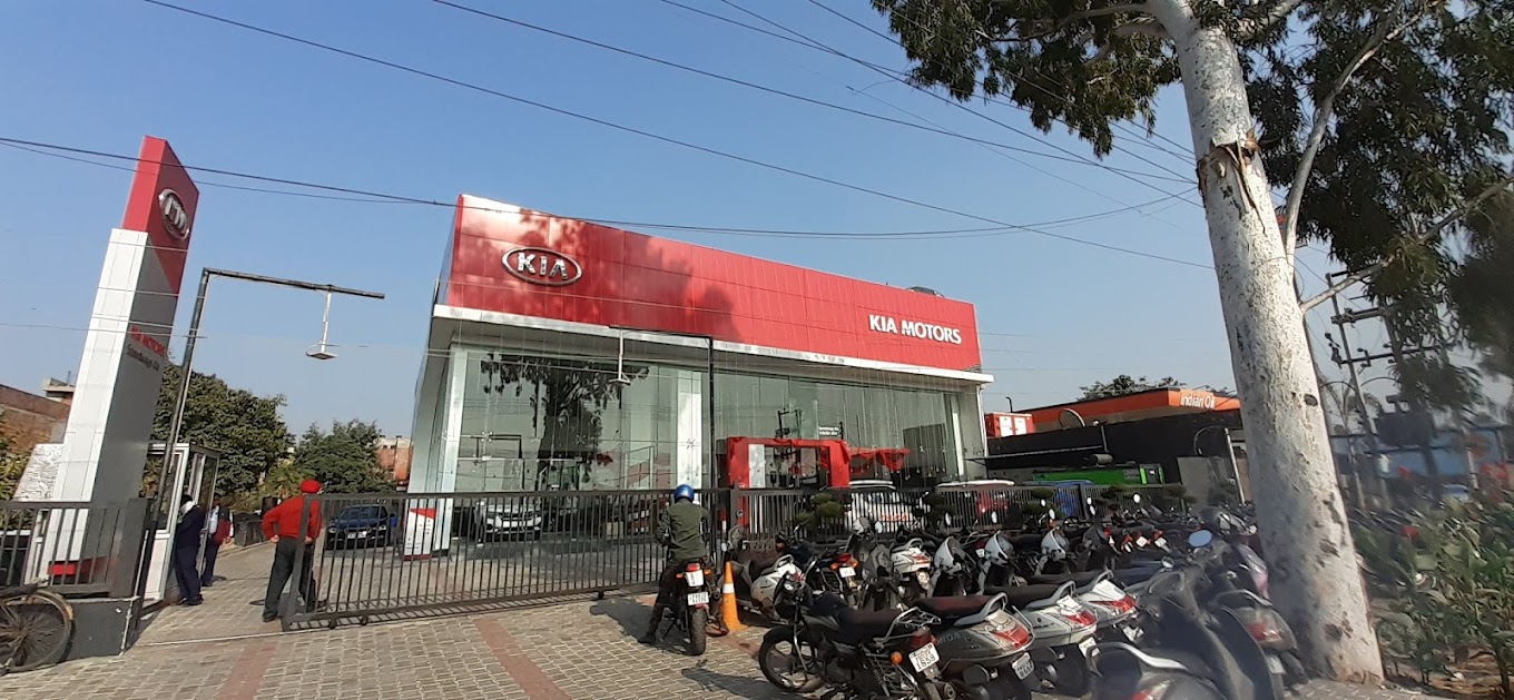 Silver Seven Motors image