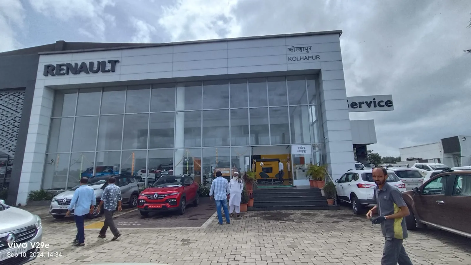 Unique Renault image